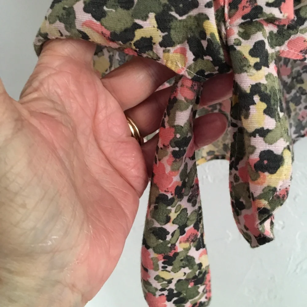 Nine West Floral Print Button Down Shirt Women's Large